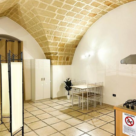 History Station Apartment Brindisi Exterior photo